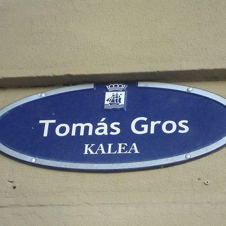 Apartamento Kasa Tomas Gros San Sebastian Exterior photo